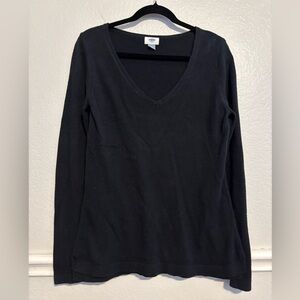 Old Navy women’s black v-neck sweater size M